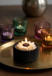 Daisy Delight Cupcake Scented Candle